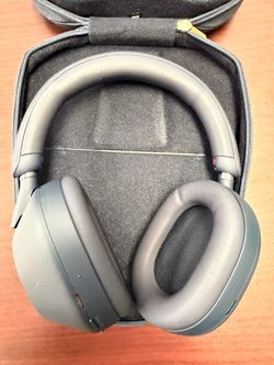 Sony WH-1000XM5 Wireless Noise-Canceling Headphones - Midnight Blue
