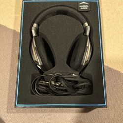 Sennheiser HD700 Headphones