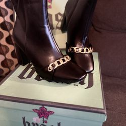 Shoes For Her “Brash”