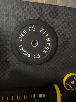 Signature Fitness 25 lb Bumper Plate
