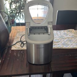 Frigidaire ice maker
