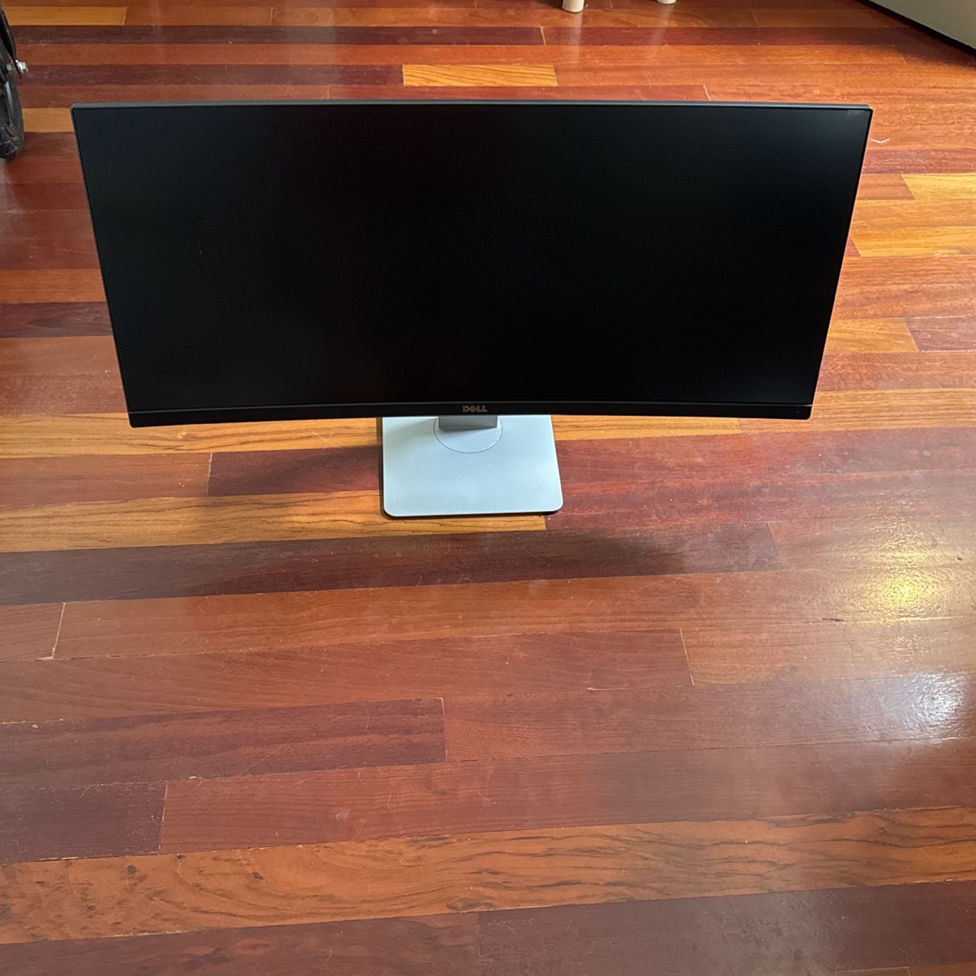 Dell 34” Ultrasharp Curved Monitor 3440x1440 U3415W
