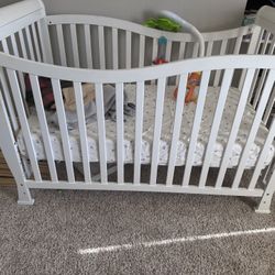 Baby crib