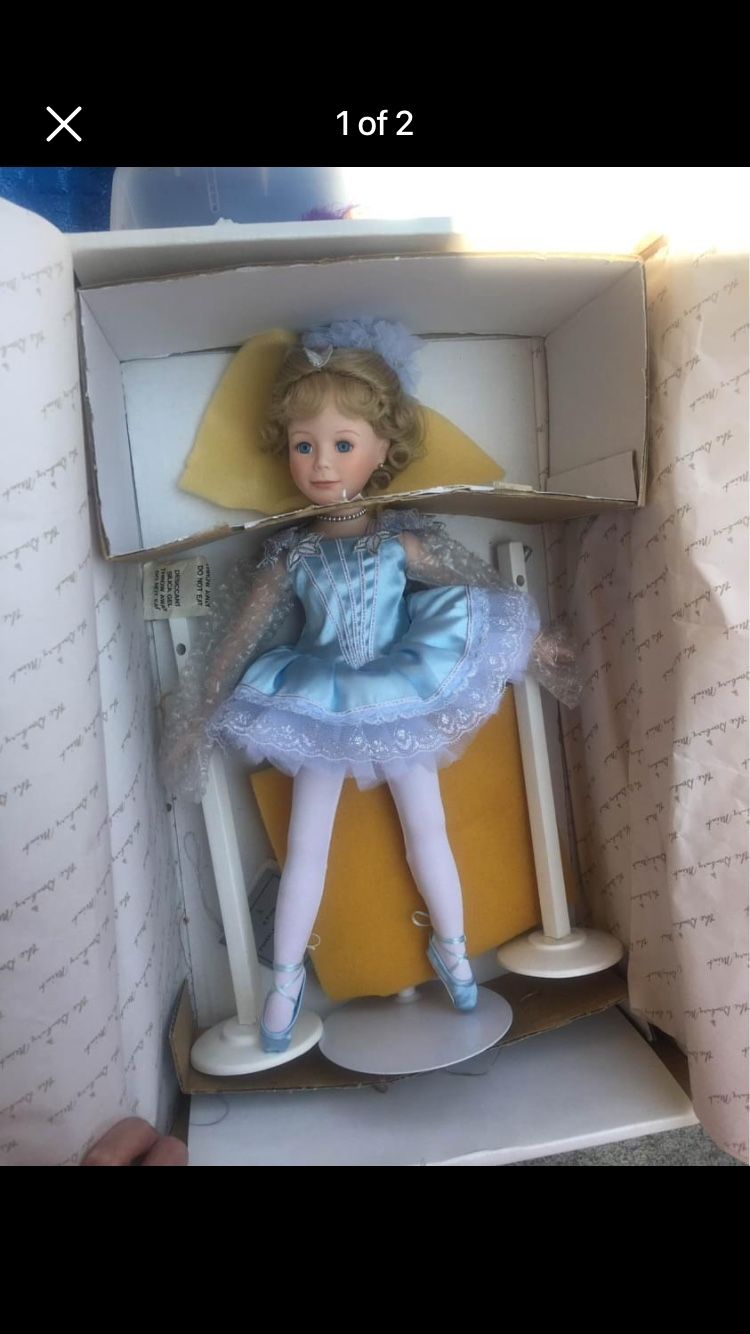 Danbury Mint Porcelain Ballerina