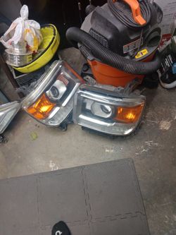 2014 To 2018 Gmc Sierra Oem Headlights