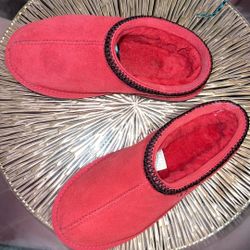 Red Boys Uggs Size 3 USA $20