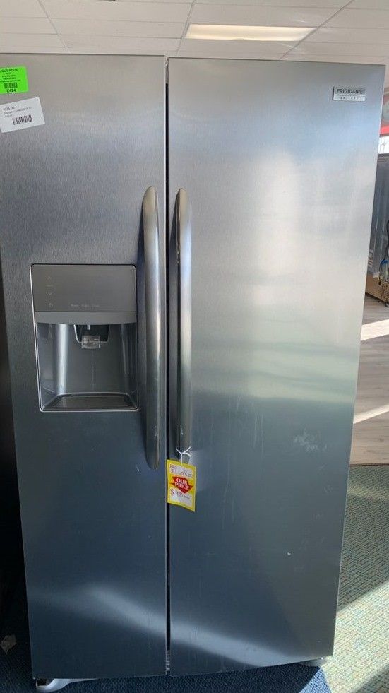 BRAND NEW FRIGIDAIRE LGHKTF REFRIGERATOR