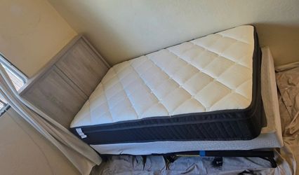 Twin bed frame, box spring & mattress