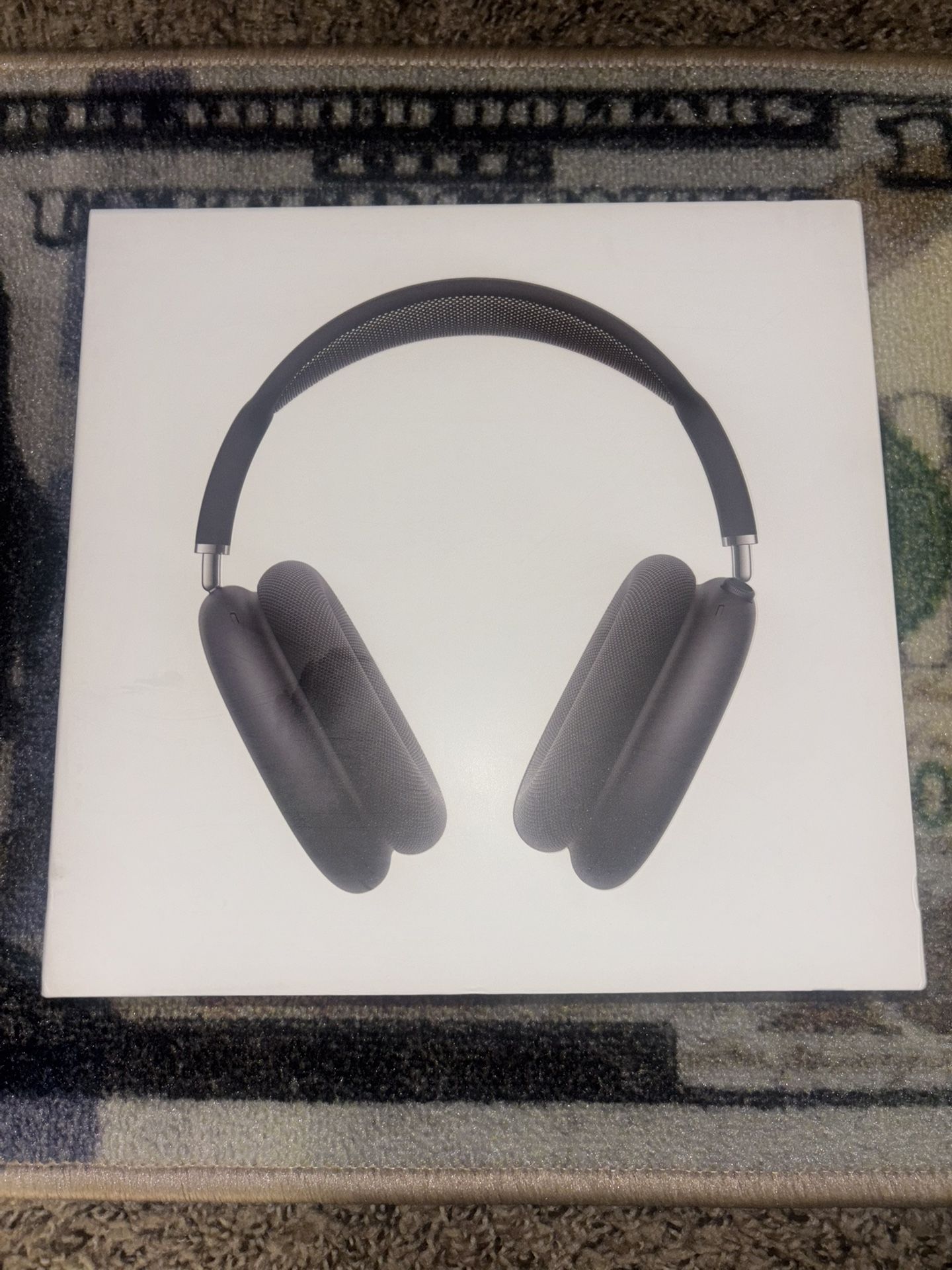 Max Space Gray