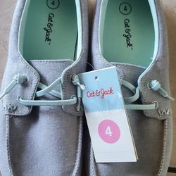 New Cat & Jack Boys Shoes. Size 4