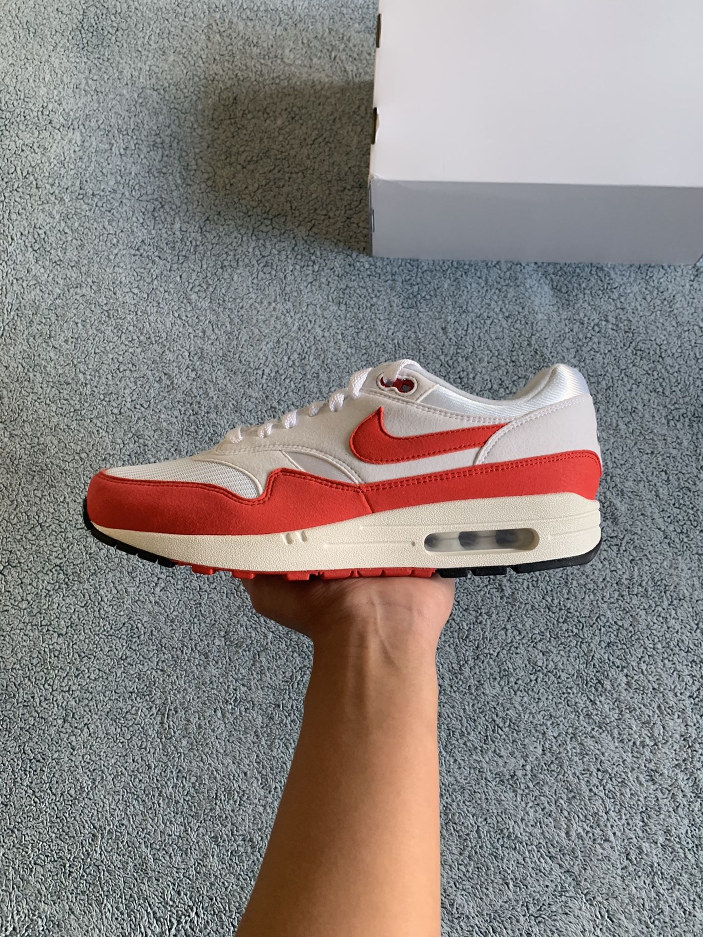 NEW Nike Air Max Size 11W or