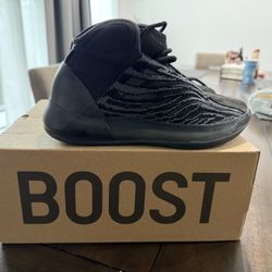 Adidas Yeezy QNTM Basketball Shoes Side 6 Youth. 