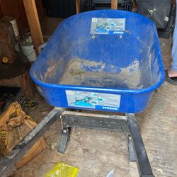 KOBALT 6-cu.ft. Steel Wheelbarrow with Flat-Free Tires
