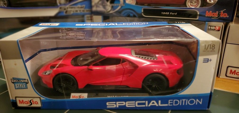 Maisto 1/18 2017 Ford GT
