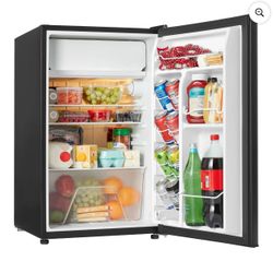 Galanz 4.3 Cu ft Single Door Mini Fridge, Black Estar, New, Width 19.92"  New  1pc  $105