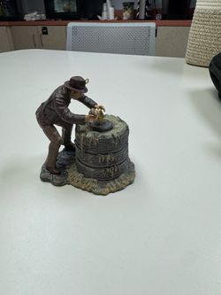 Indiana jones figurine