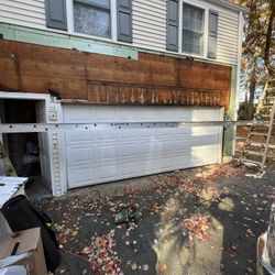 16-6’6 White Garage Door 