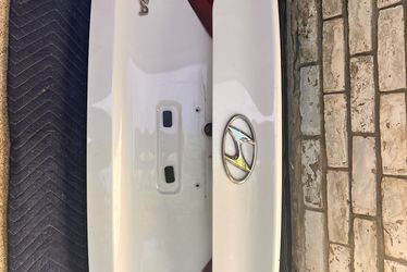 Hyundai Elantra trunk lid