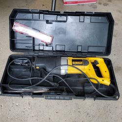 Dewalt Saw