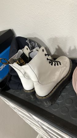 Dr Martin Boot Lace Up