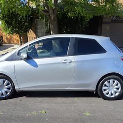2014 Toyota yaris