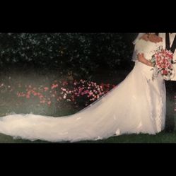 Wedding dress
