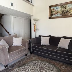 Sofa + Loveseat 