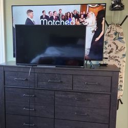 40" Inch TV