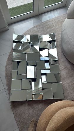 Wall mirror