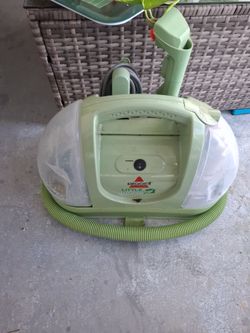 Carpet cleaner