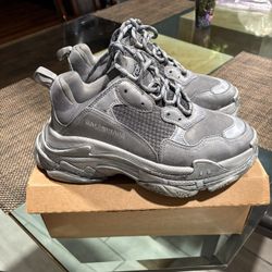 Balenciaga Triple S
