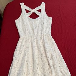 Jessica Simpson White Dress
