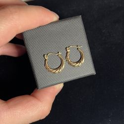 REAL 10K GOLD WOMEN HOOP EARRINGS 