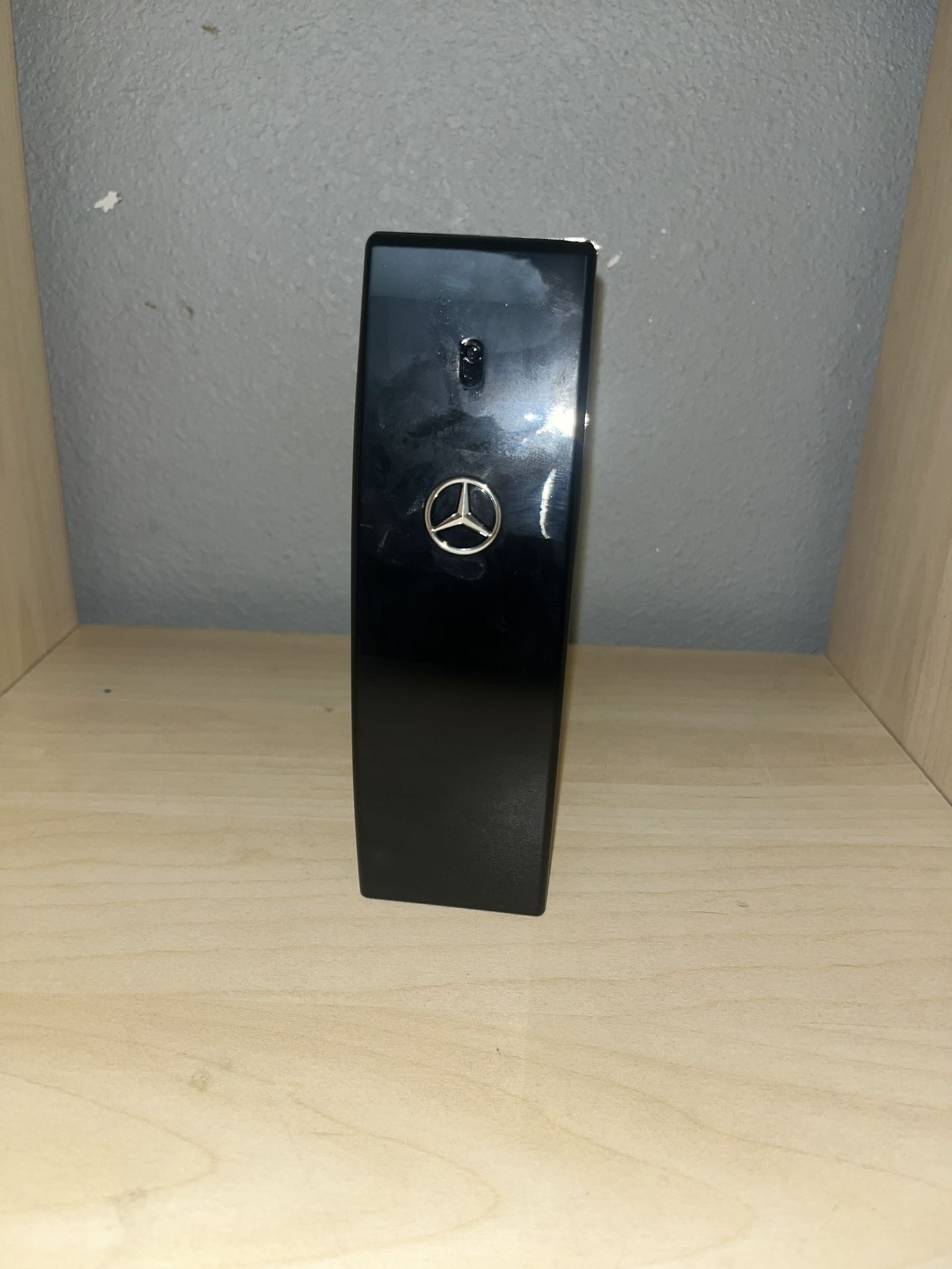 Mercedes Benz Club Black Colonge