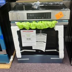 Stove Stainless Steel Slide In New Open Box 