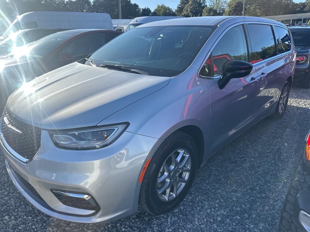 2024 Chrysler Pacifica
