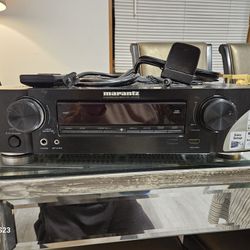 Marantz  AV surrond Reciver NR1403