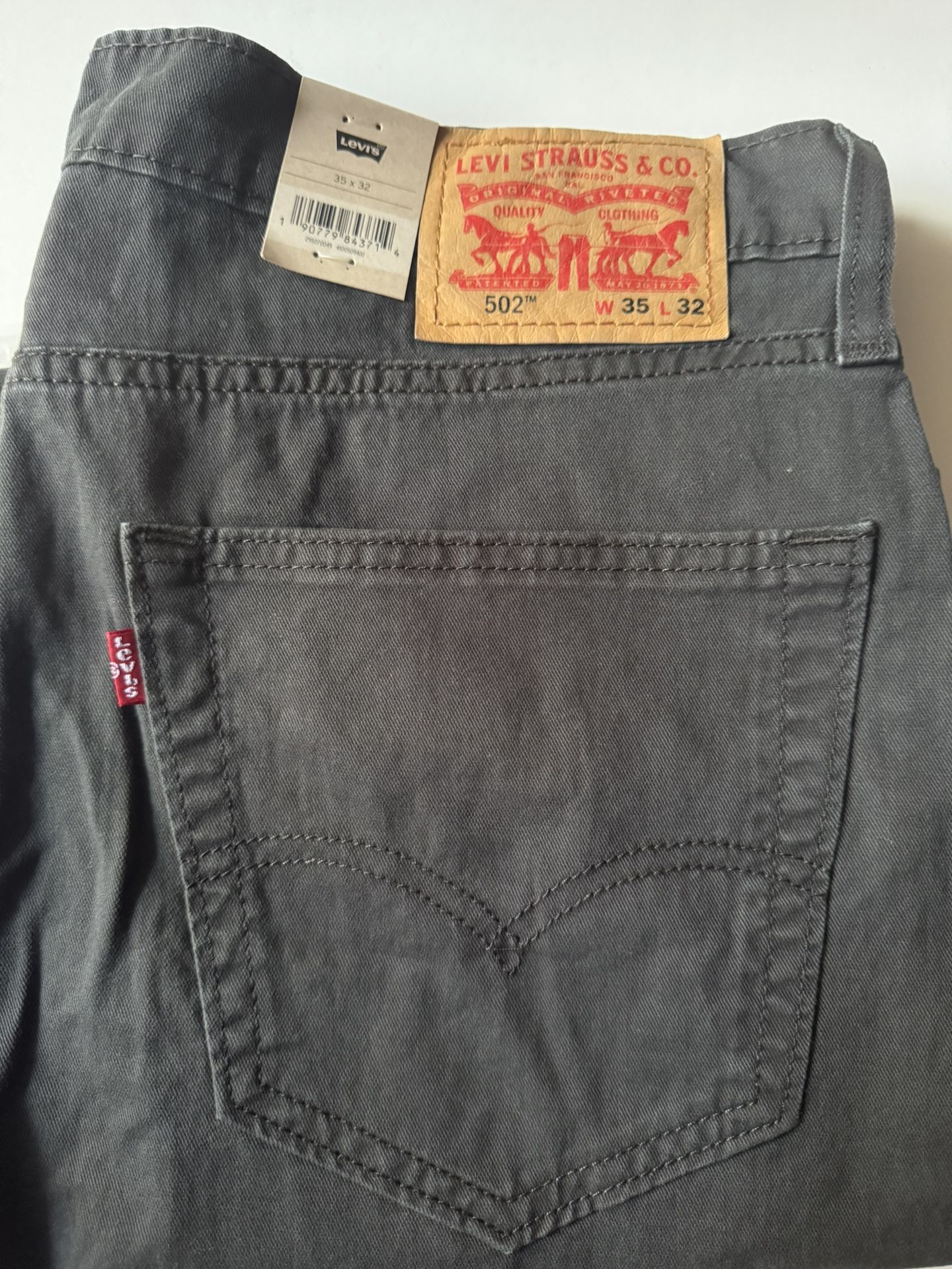 Levi’s 502 Taper Jeans 35 x 32 Gray/Graphite NEW