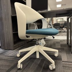 New - Modern Conference / Office Task Chair