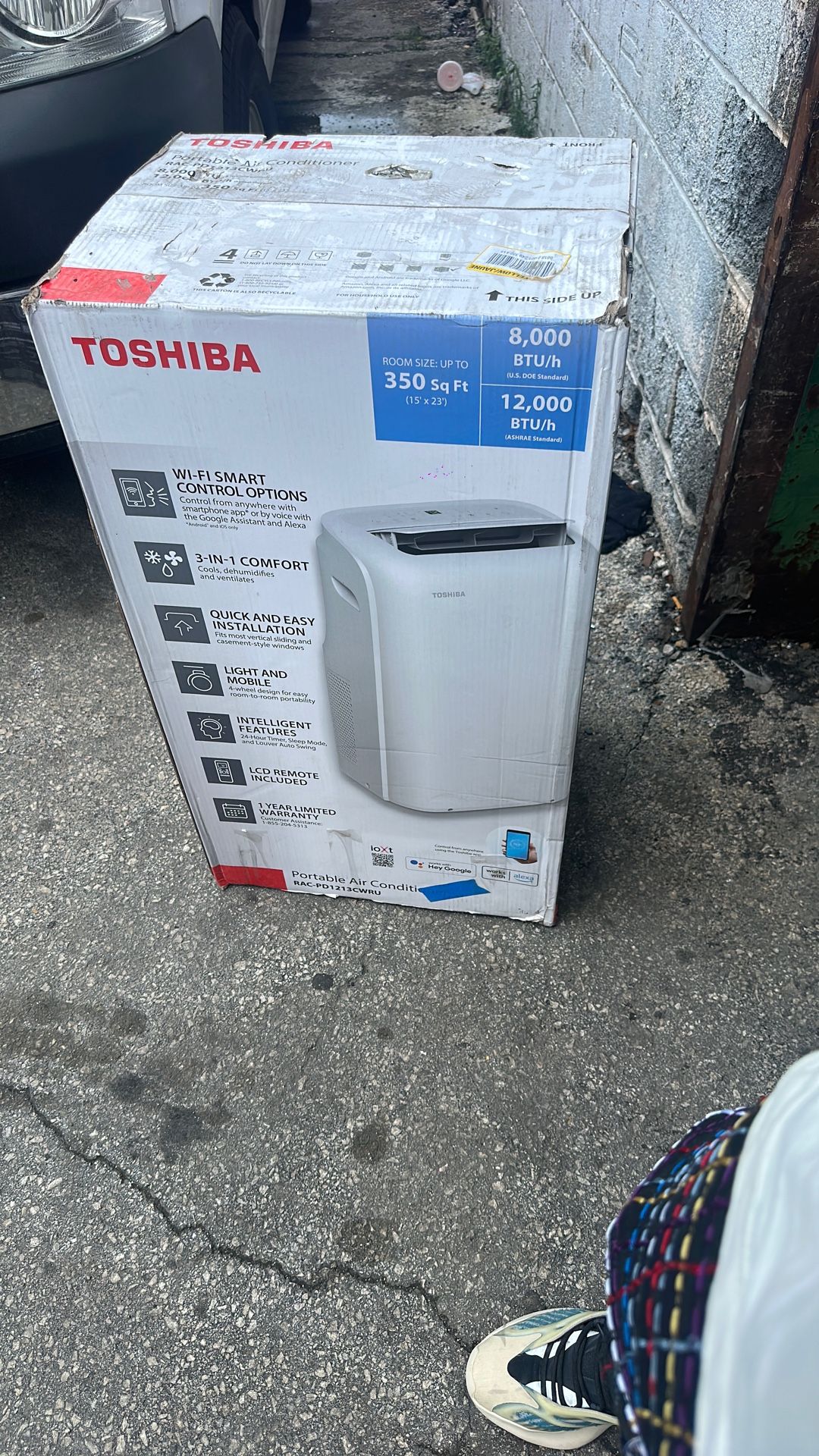 Toshiba 12000 BTU smart air conditioner. I have several new ones. Offer price: only $200. Free delivery within Philadelphia