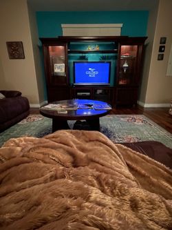 Entertainment center