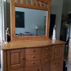 Queen Size Bedroom Set REAL WOOD