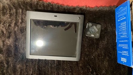 Nix Digital Photo Frame with Remote