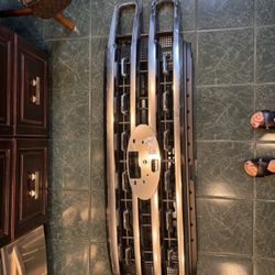 Ford F-250 Super Duty King Ranch Platinum  Grille Assembly New OEM