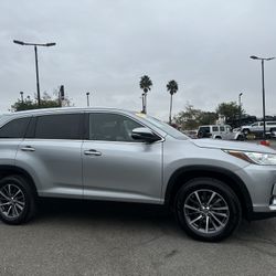 2019 HIGHLANDER XLE S financing available