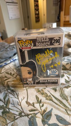 Funko Pop Rocks Bella Poarch