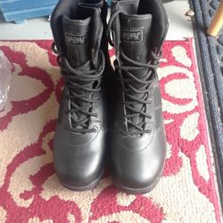 Magnum Black Work boots Leather oil resistant size 11