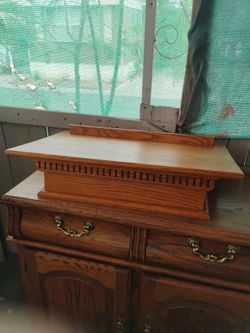Desk riser