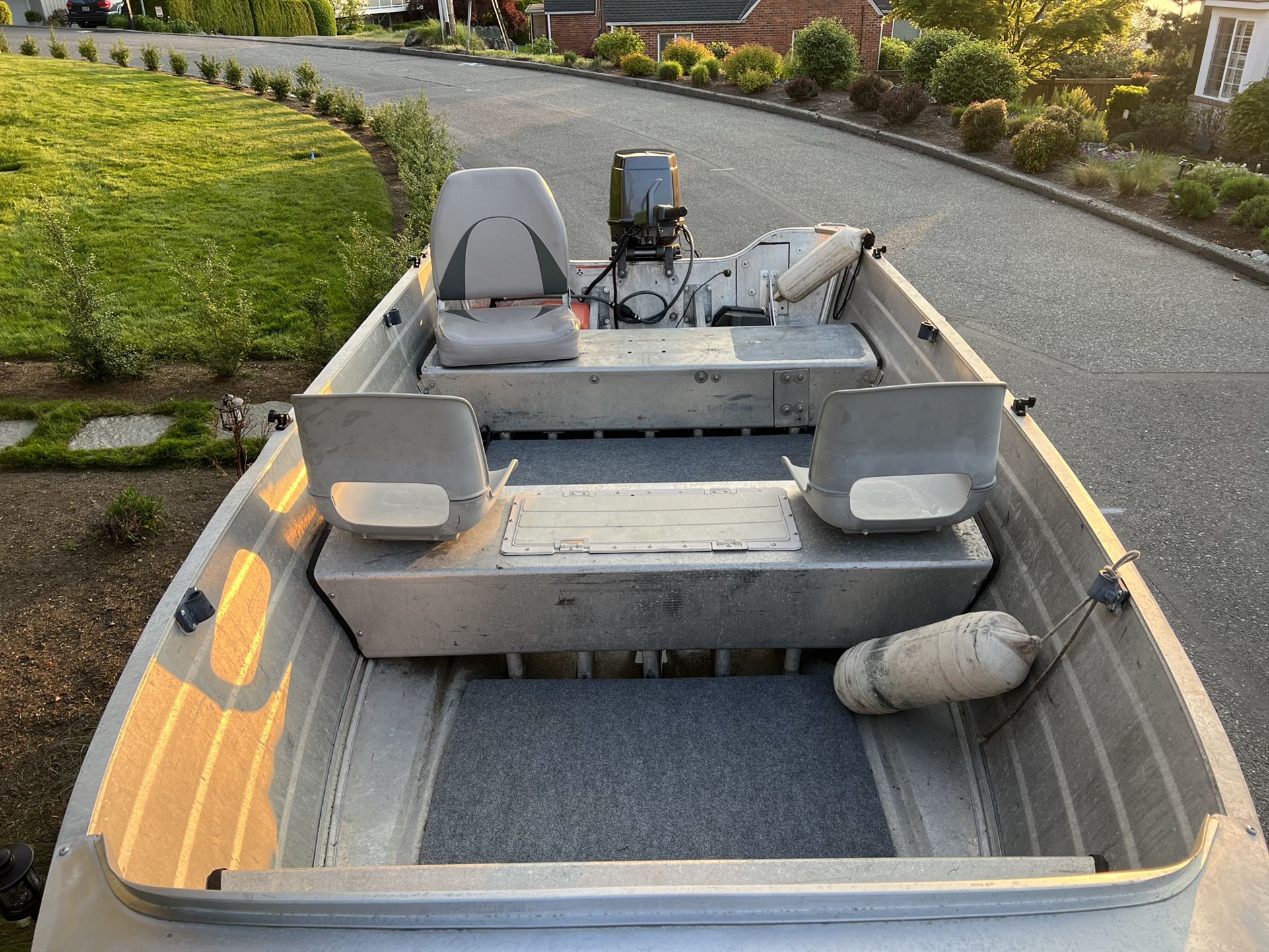 15’ Aluminum Duroboat & 50hp Tohatsu Tiller for Sale in Lynnwood, WA