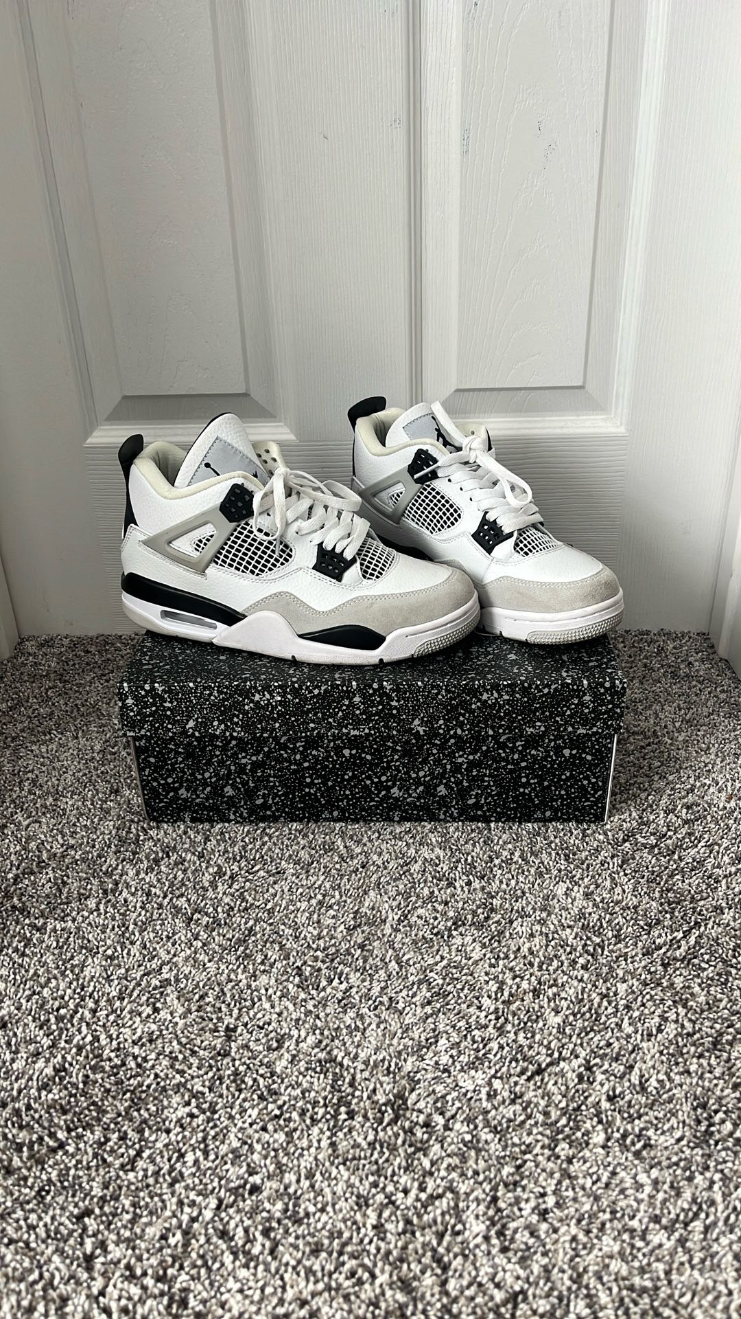 JORDAN 4’s BLACK-WHITE $100.00